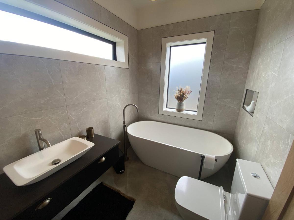 טוויזל Black Stilt Retreat, Stunning Luxury Property מראה חיצוני תמונה