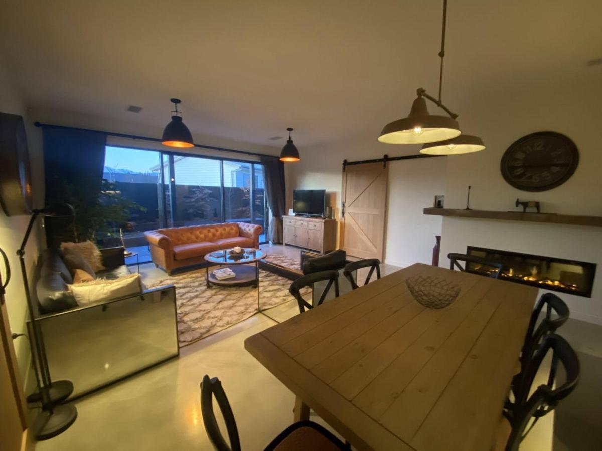 טוויזל Black Stilt Retreat, Stunning Luxury Property מראה חיצוני תמונה
