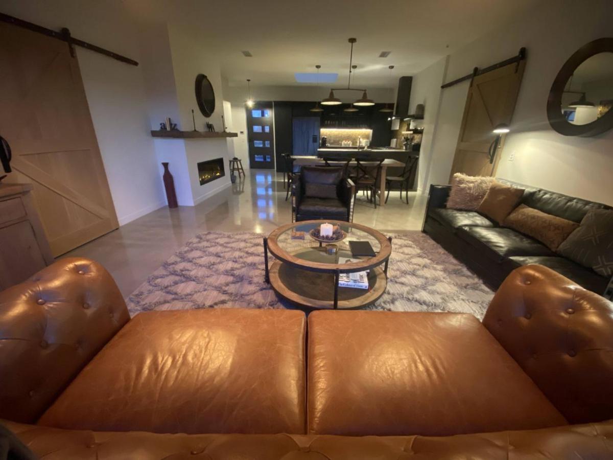 טוויזל Black Stilt Retreat, Stunning Luxury Property מראה חיצוני תמונה