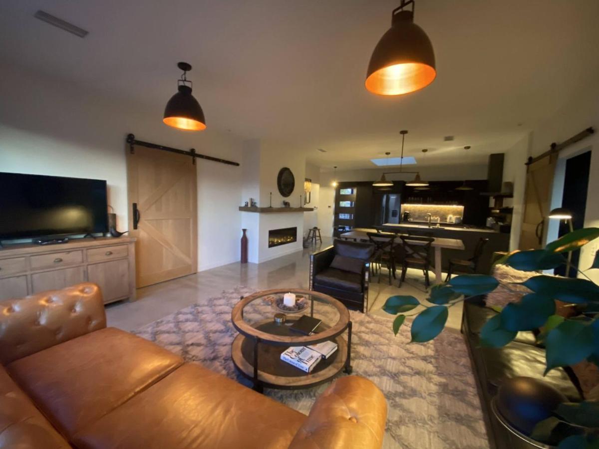 טוויזל Black Stilt Retreat, Stunning Luxury Property מראה חיצוני תמונה